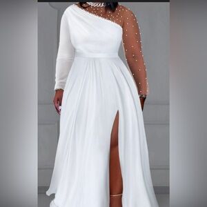 Elegant White One-Shoulder Maxi Dress